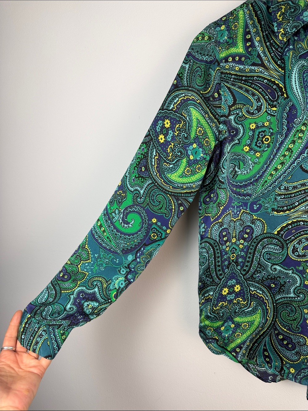 L’Agence Tyler Silk Blouse Deep Lagoon Paisley Bandana Button Up Long Sleeve XST - Picture 6 of 16